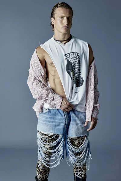 Look 11